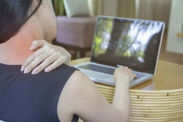 Tech-neck isimli rahatsızlık nereden çıktı?