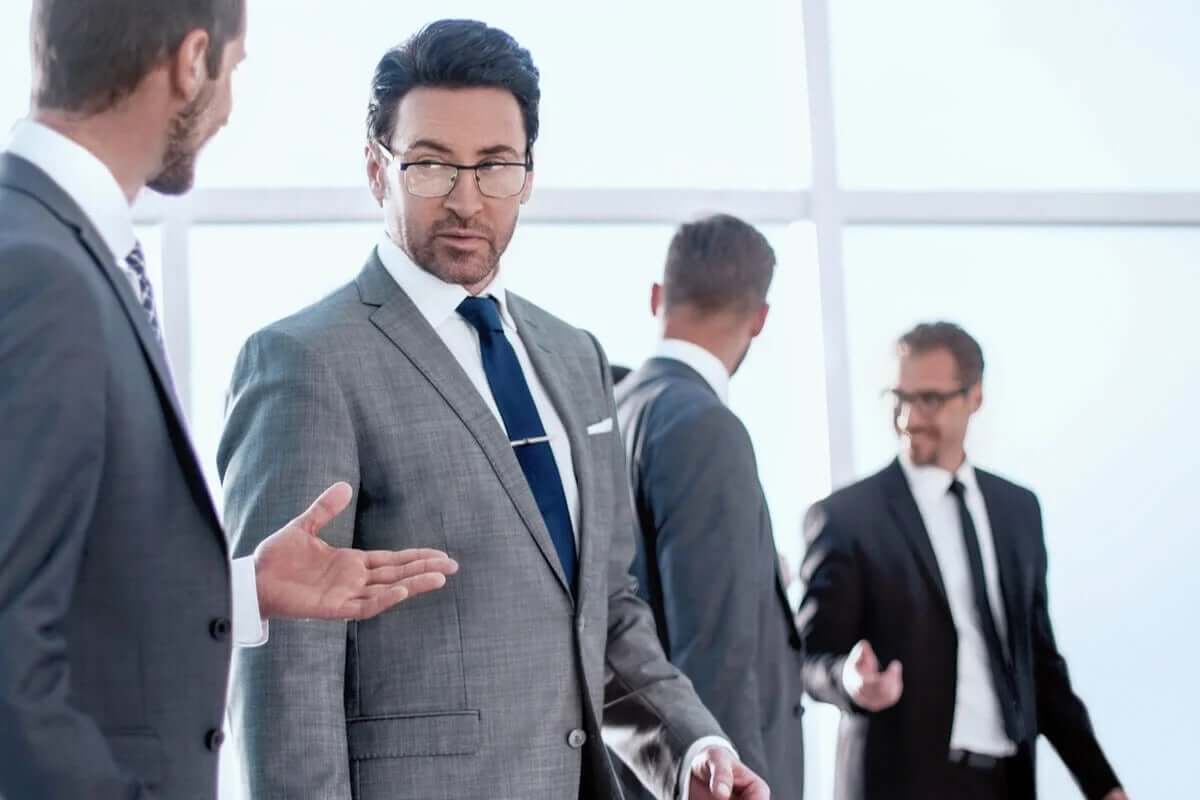 iş ortamında iletişim