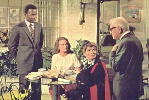 bir filmden aileli bir sahne