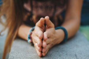 İç Huzur Üzerine Düşünmek ve Onu Elde Etmek İçin Manevi Sözler