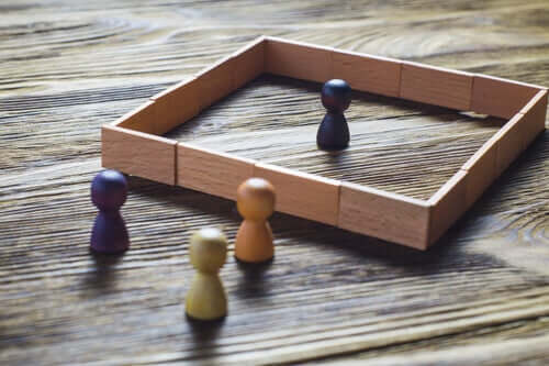 farklı olanlardan birini engellemek