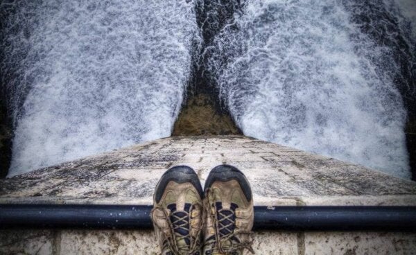 İntihar Düşünceleri: Nasıl Başa Çıkılır?