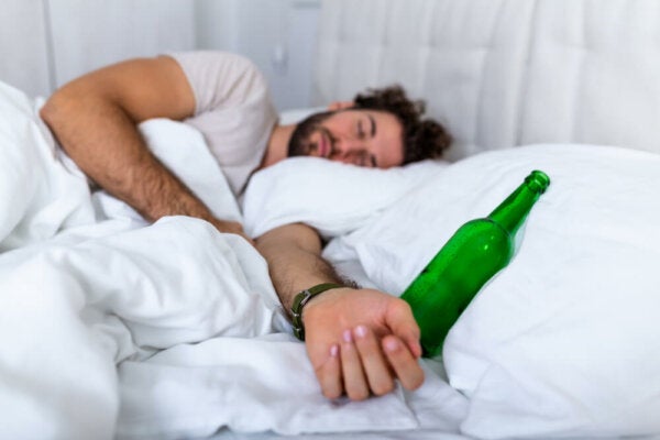 Yatmadan Önce Alkol Almak Uykunuzu Olumsuz Etkiler