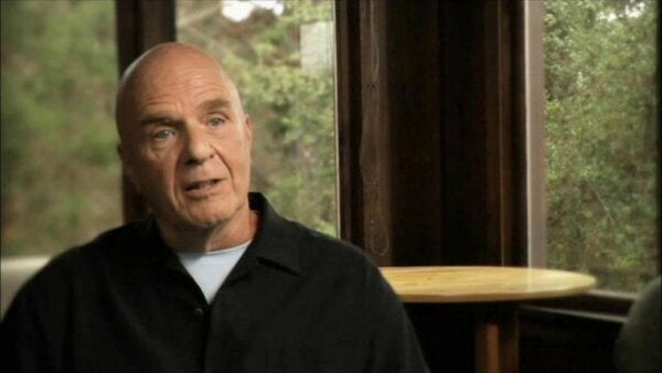 The Shift (Değişim): Sizi Düşünmeye Davet Eden Bir Film