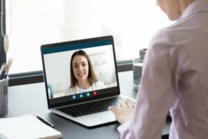 Psikolojik Video Konsültasyonları: Ruh Sağlığında Teletıp